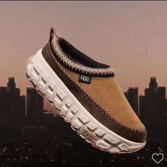 Men’s UGG Venture Daze Slip-Ons